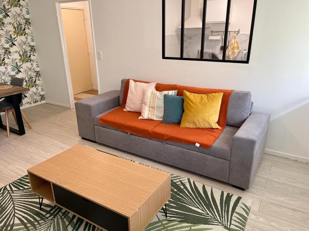 Appartement Le Rousseau Metz Avec Parking Gratuit Exterior photo